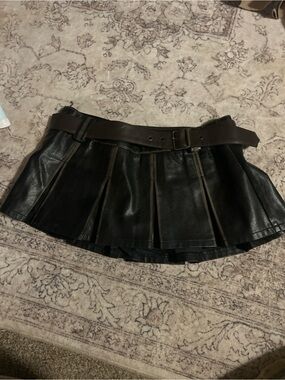 Edikted Black Faux Leather Pleated Mini Skort Size Small Belted Y2K Club